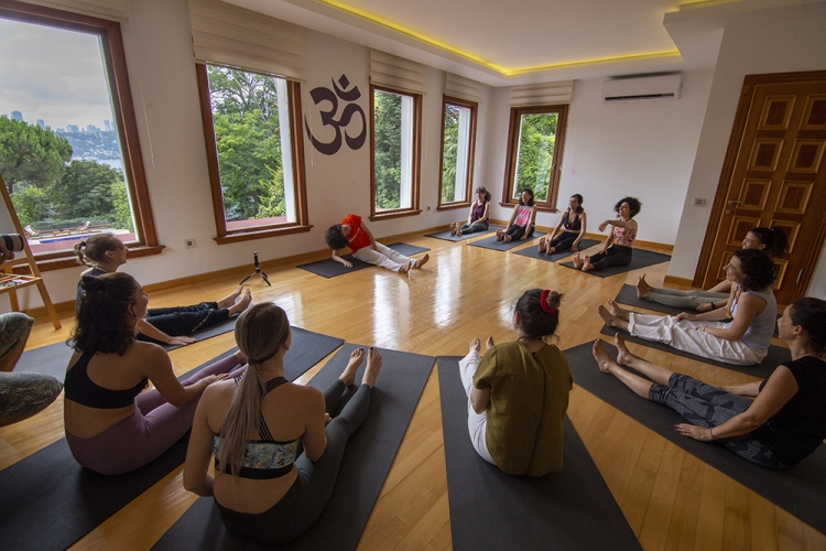 95 saat YOGA ALLIANCE onaylı<br/> Çocuk Yogası Eğitmenliği Sertifika Programı<br/>