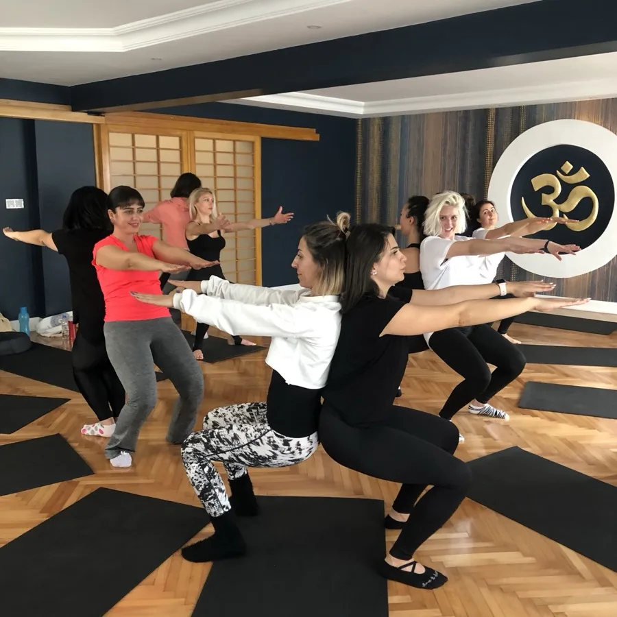 Çocuk yogası eğitmenliği programından kare 4