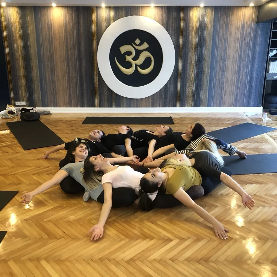 Çocuk yogası eğitmenliği programından kare 6