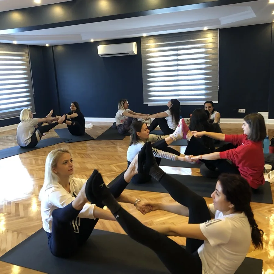 Çocuk yogası eğitmenliği programından kare 7