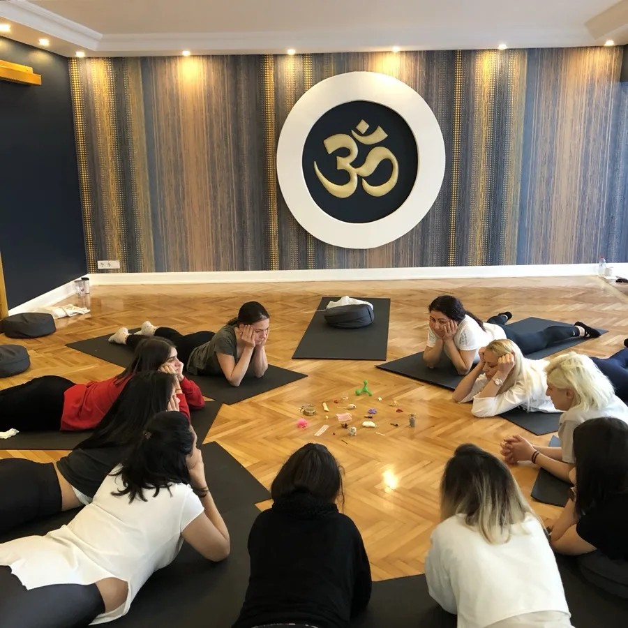 Çocuk yogası eğitmenliği programından kare 9