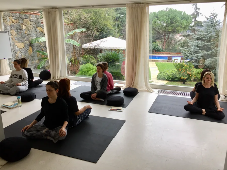 Çocuk yogası eğitmenliği programından kare 12