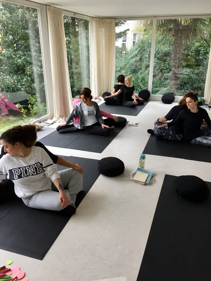 Çocuk yogası eğitmenliği programından kare 13