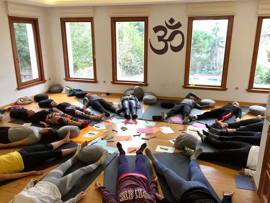 Çocuk yogası eğitmenliği programından kare 20