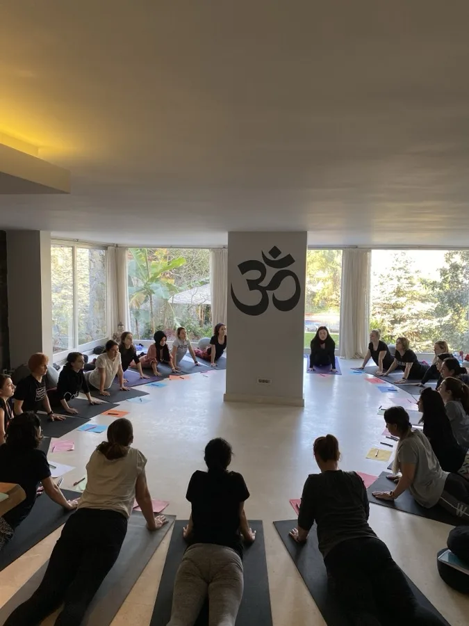 Çocuk yogası eğitmenliği programından kare 33