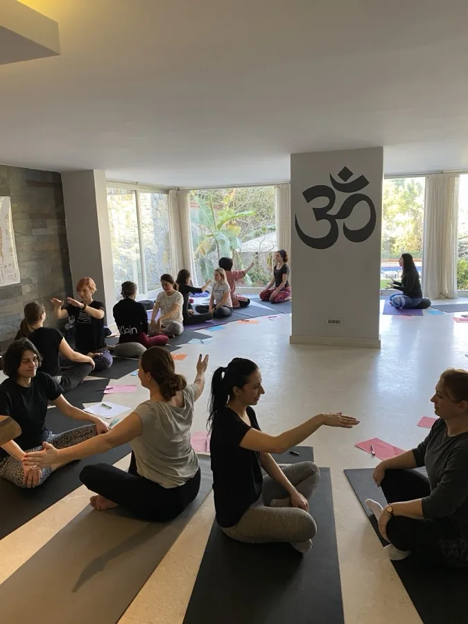 Çocuk yogası eğitmenliği programından kare 34