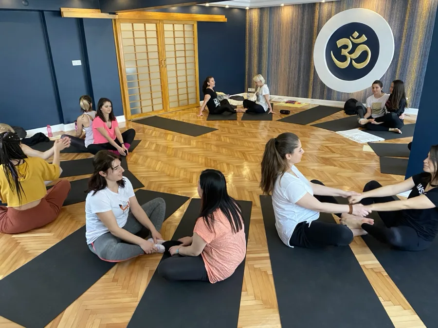 Çocuk yogası eğitmenliği programından kare 49