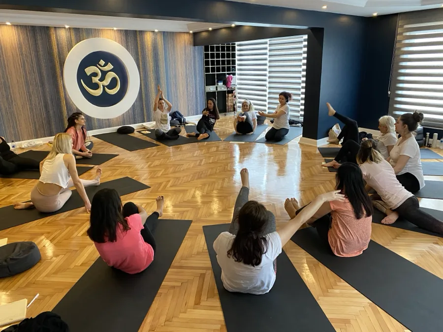 Çocuk yogası eğitmenliği programından kare 51