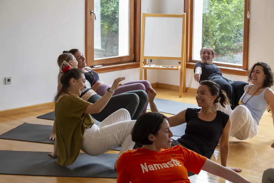 Çocuk yogası eğitmenliği programından kare 58