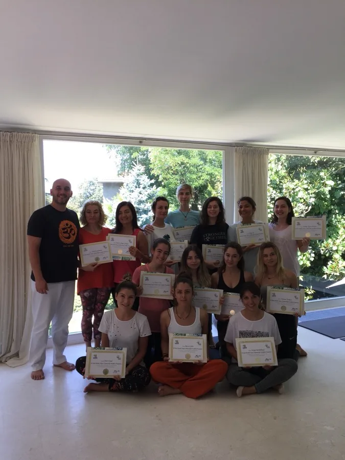 Hamile yogası eğitmenliği programından kare 19