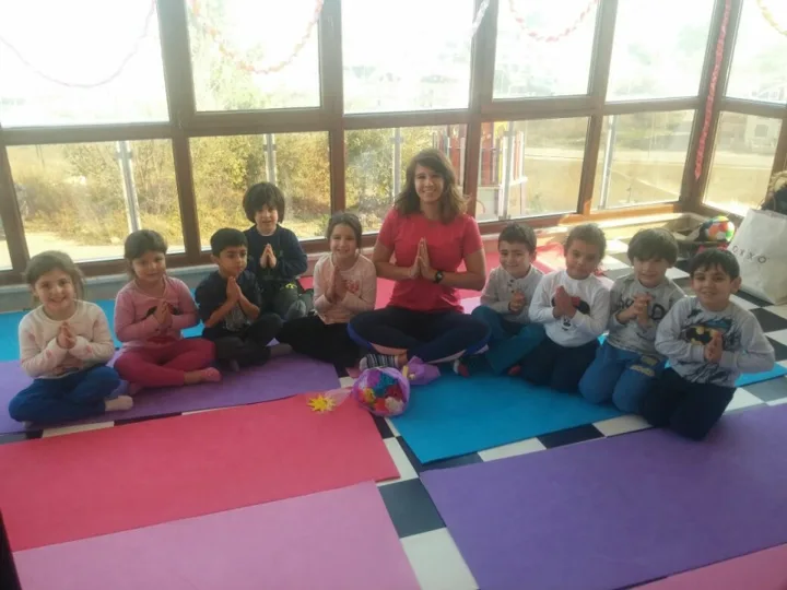 Güneş Aras fotoğrafı
